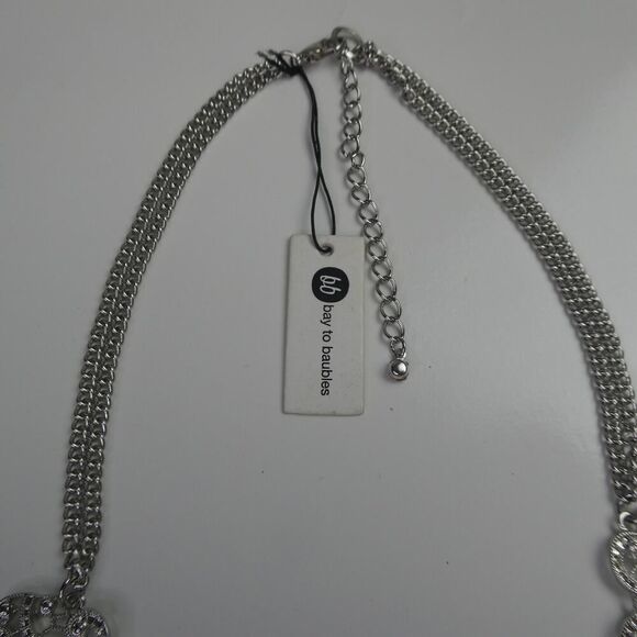 Bay to Baubles Silver Tone Filigree Bib Statement Necklace Adjustable NEW NWT - Picture 5 of 6